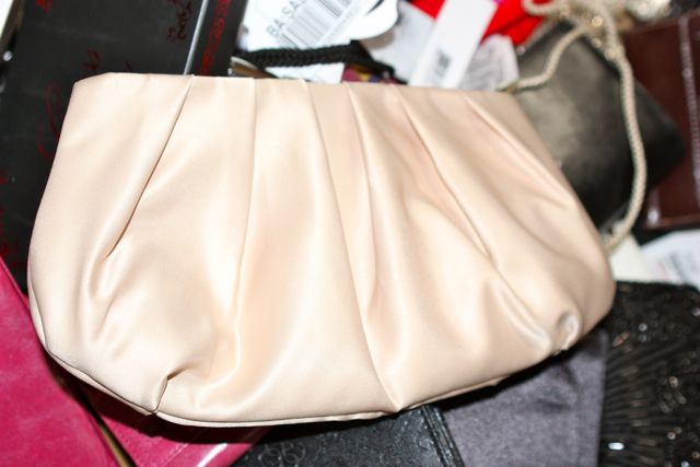 HE Department Store Return Branded & Designer Handbag & Accessory Lots - Assorted Adult Women's Branded & Designer Fall/Winter Clothing Lots