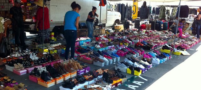 8 Simple Ways To Make Money At A Flea Market