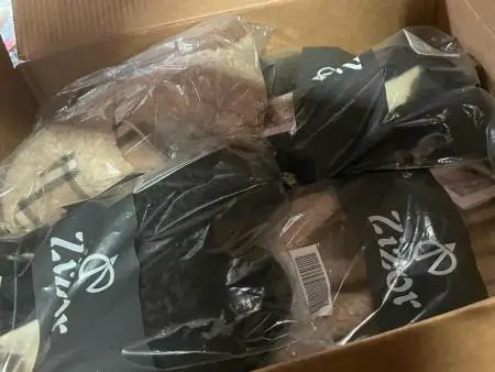 Cargas Mayormente de Muestras de AMZ