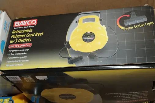 Liquidación de Exceso de Inventario de Cajas Dañadas de Tiendas WMCOM