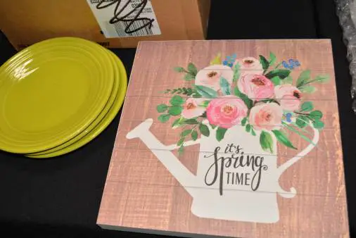 HE Department Store Assorted Table Top Lots
