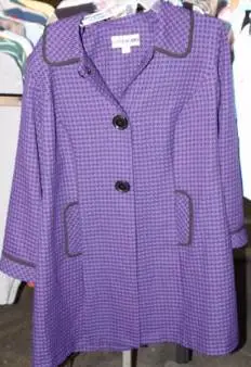 HE Department Store Shelf-Pull Women's Dresses & Suits Lots