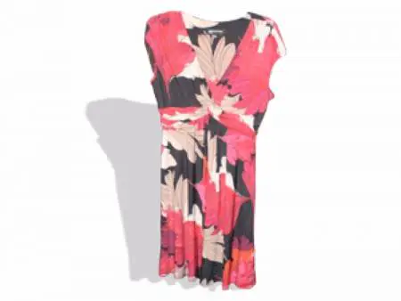 HE Department Store Shelf-Pull Women's Dresses & Suits Lots