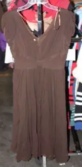 HE Department Store Shelf-Pull Women's Dresses & Suits Lots