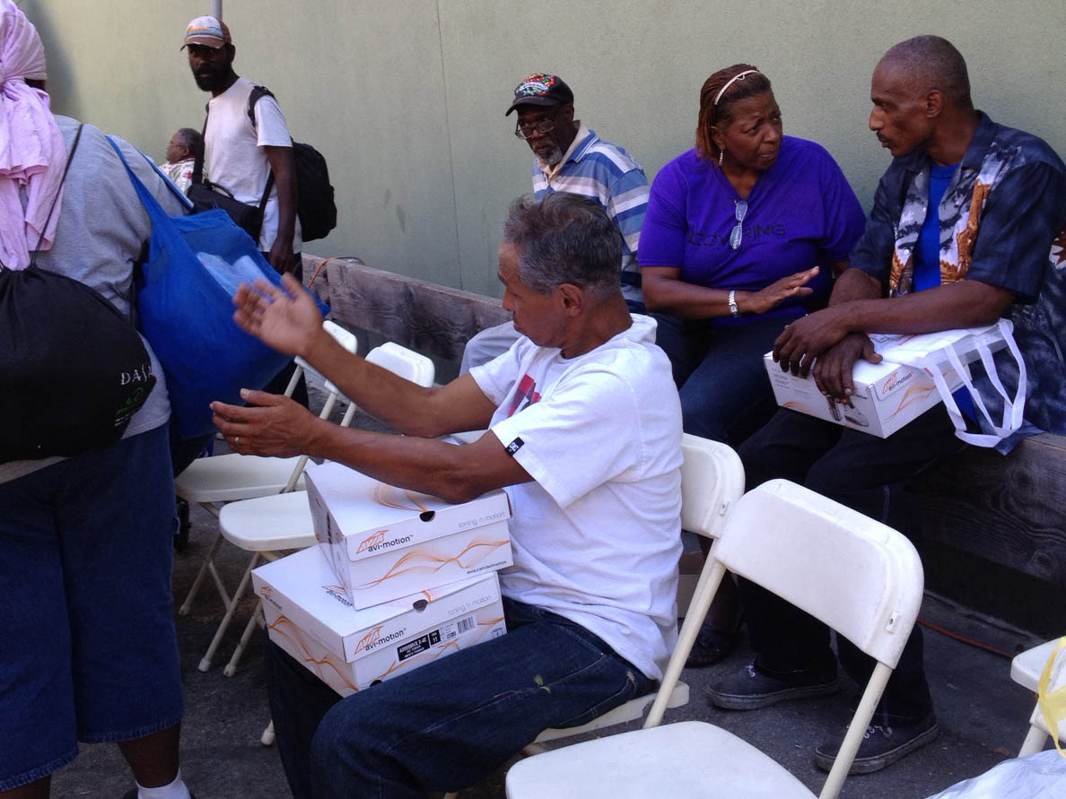 Bringing Shoes to the Union Rescue Mission (2012) 3