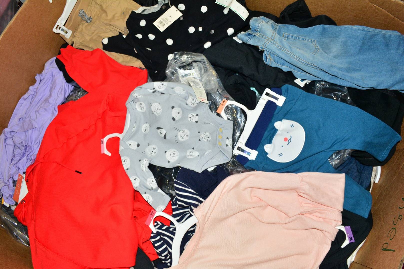 Via Trading | Assorted Clothing Lots from ARW Department Store