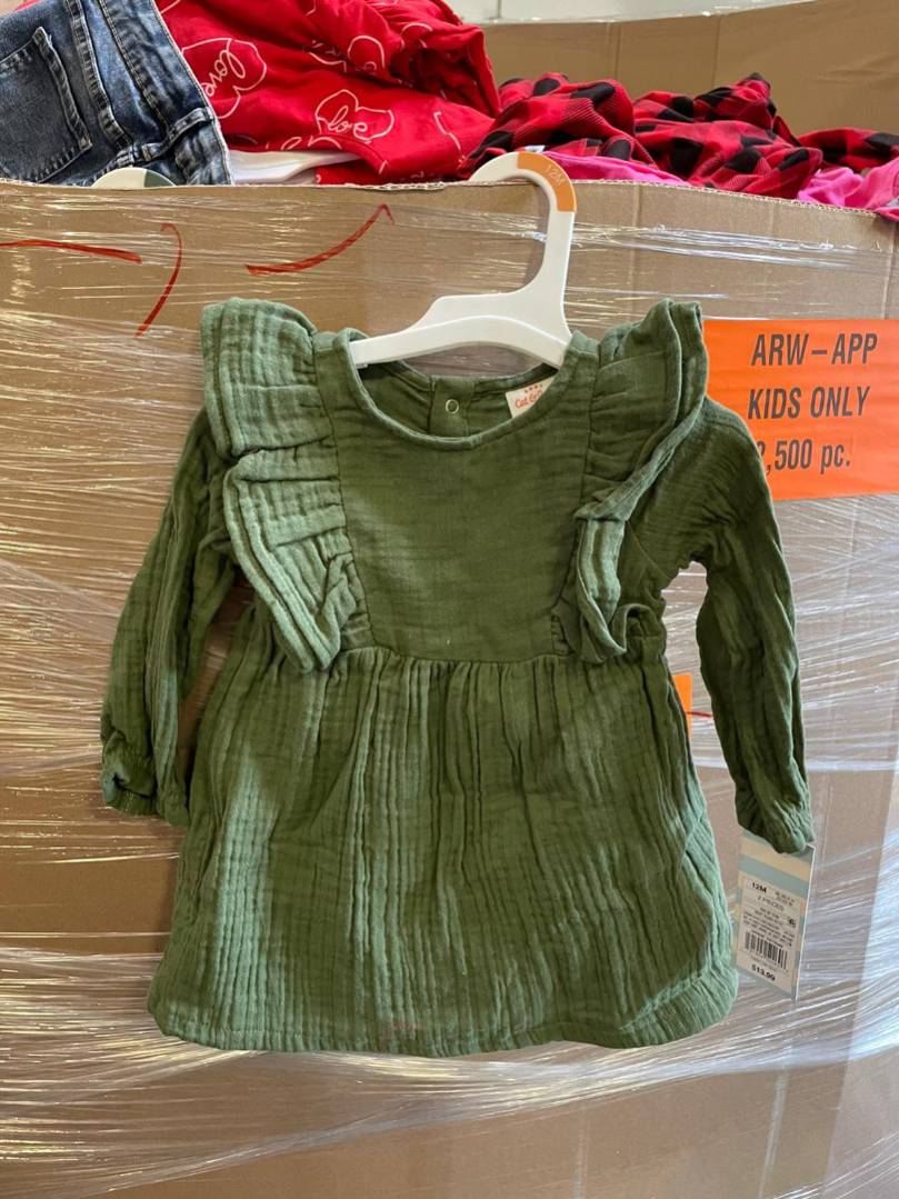 Via Trading  ARW Department Store Assorted New Overstock Kids