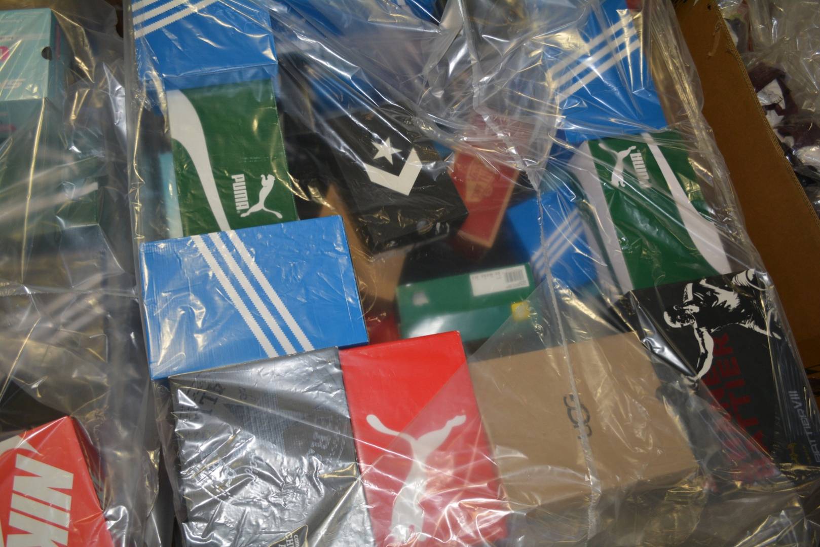 Overstock shoes wholesale sale