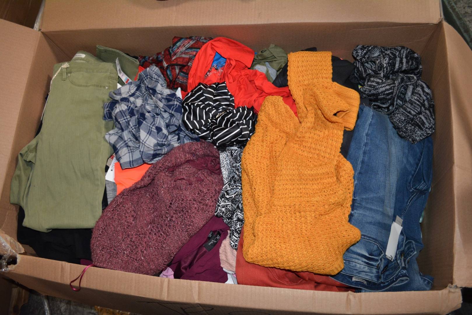 Juniors wholesale clothing clearance